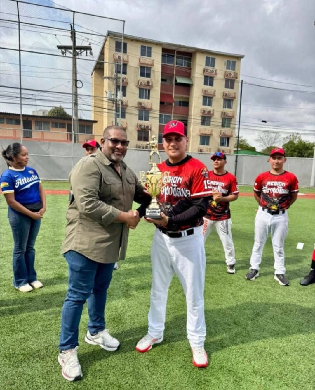 11 de abril homenaje copa