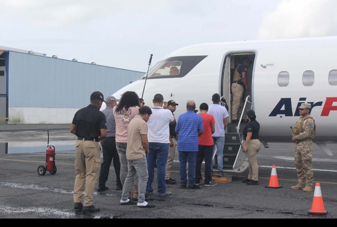 16 de junio foto deportaciòn 3