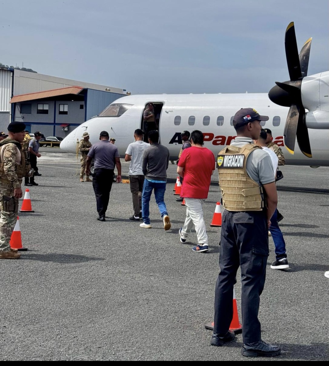 18 de mayo foto colombianos deportados