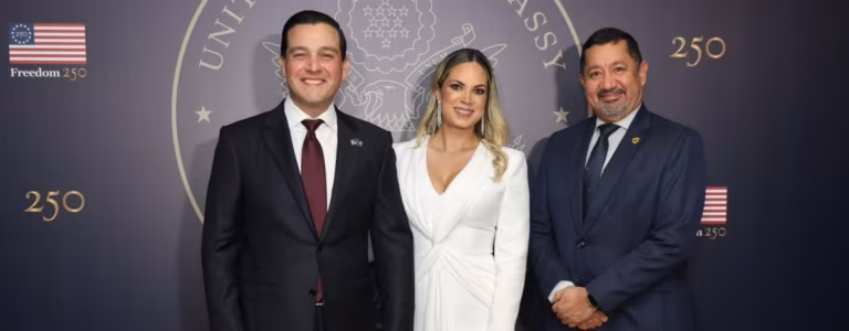 3-de-julio-26-Embajada-EEUU-1140x445