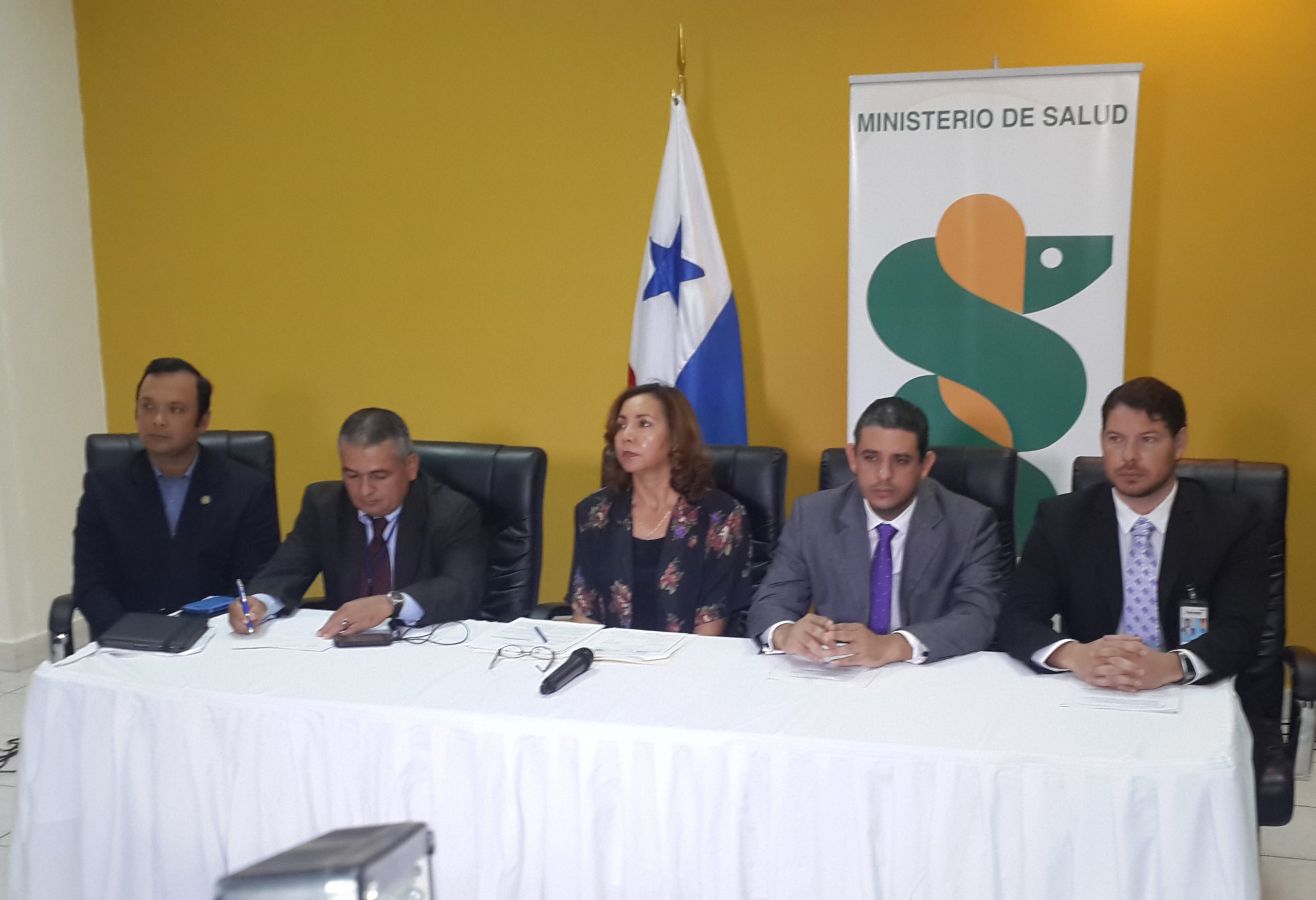 EL SNM Y MINSA UNEN ESFUERZOS Y COORDINAN MEDIDAS CONTRA EL ÉBOLA
